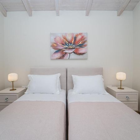 Vincenzo Suites نيدري المظهر الخارجي الصورة