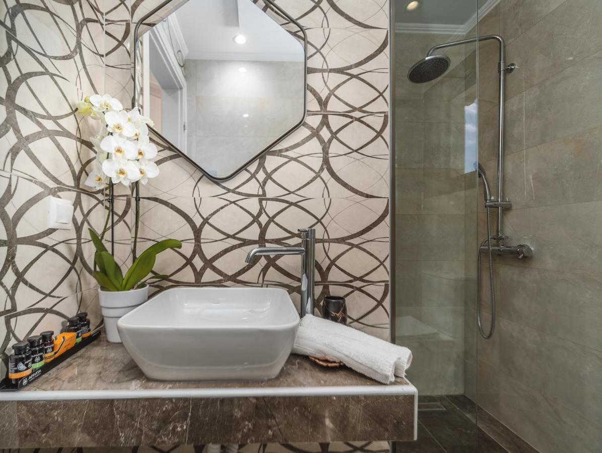Vincenzo Suites نيدري المظهر الخارجي الصورة